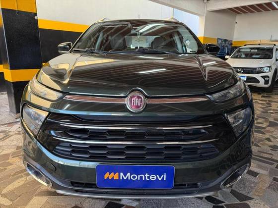FIAT TORO 2.0 16V TURBO DIESEL VOLCANO 4WD AT9 FIAT TORO 2.0 16V TURBO DIESEL VOLCANO 4WD AT9